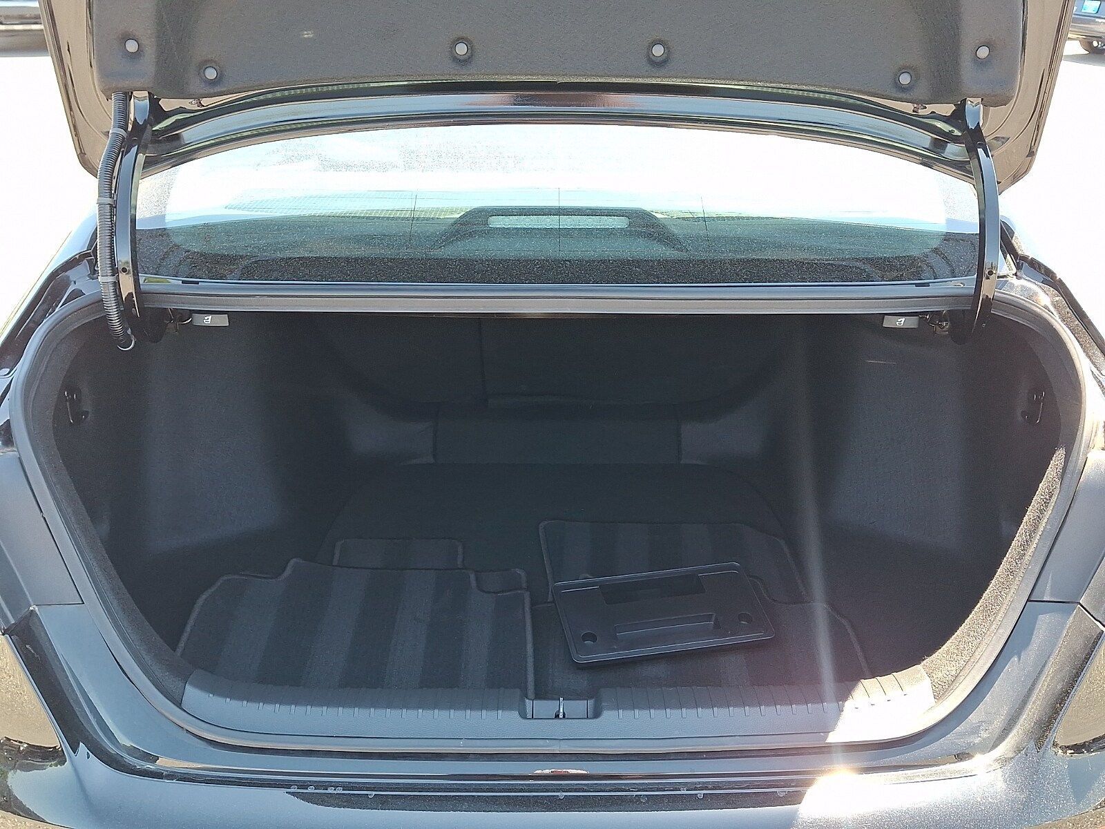 2024 Honda Accord Hybrid EX-L - Photo 28