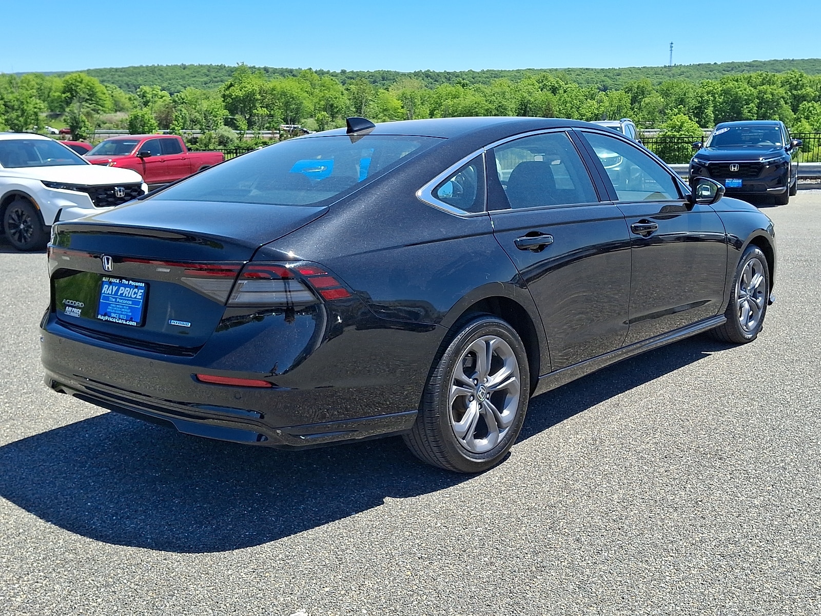 2024 Honda Accord Hybrid EX-L - Photo 6