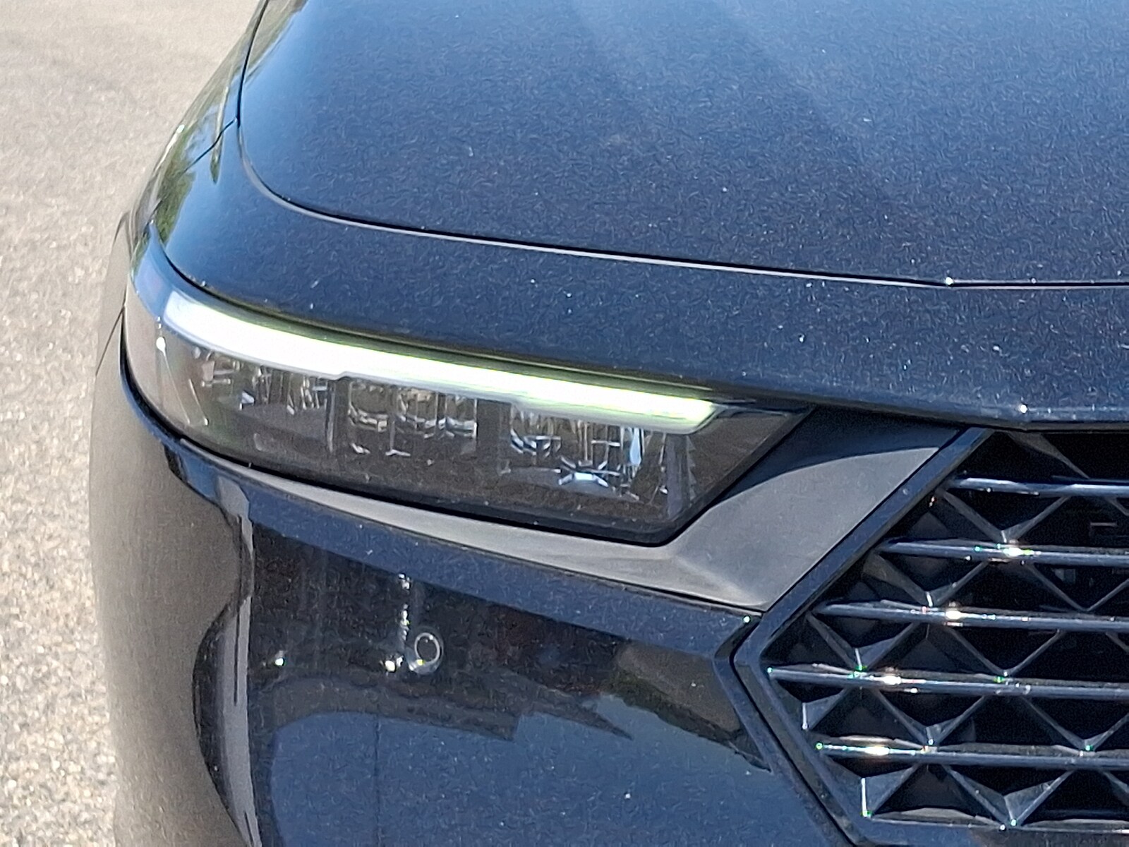 2024 Honda Accord Hybrid EX-L - Photo 9