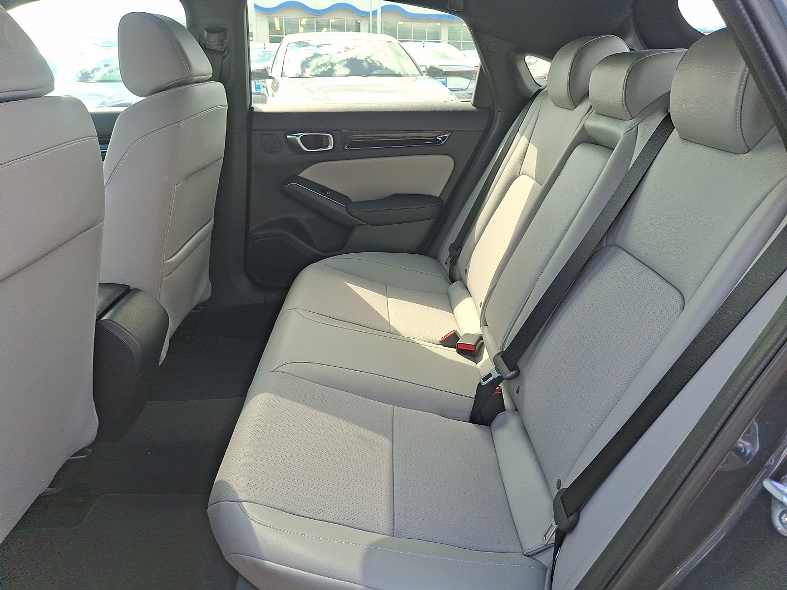 2025 Honda Civic Hatchback Sport Touring - Photo 6