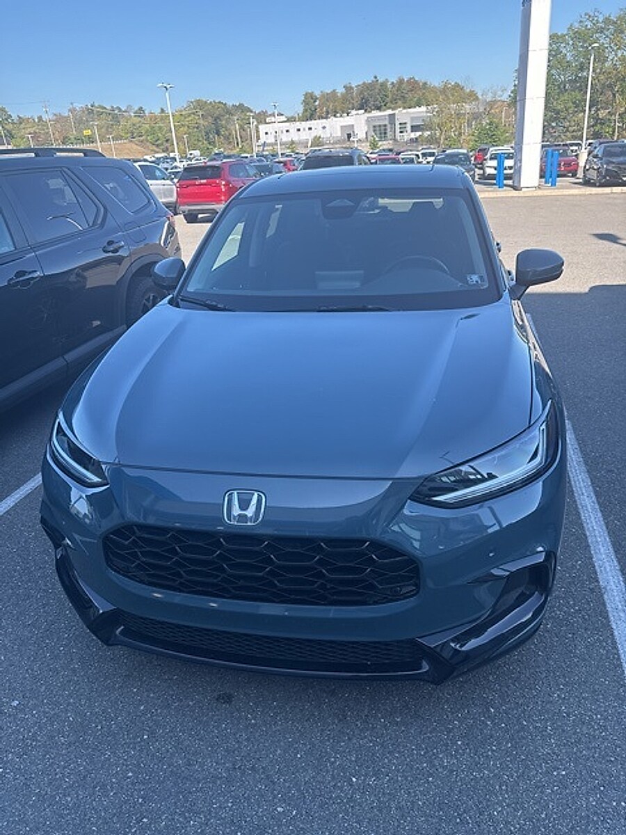 2025 Honda HR-V photo 4