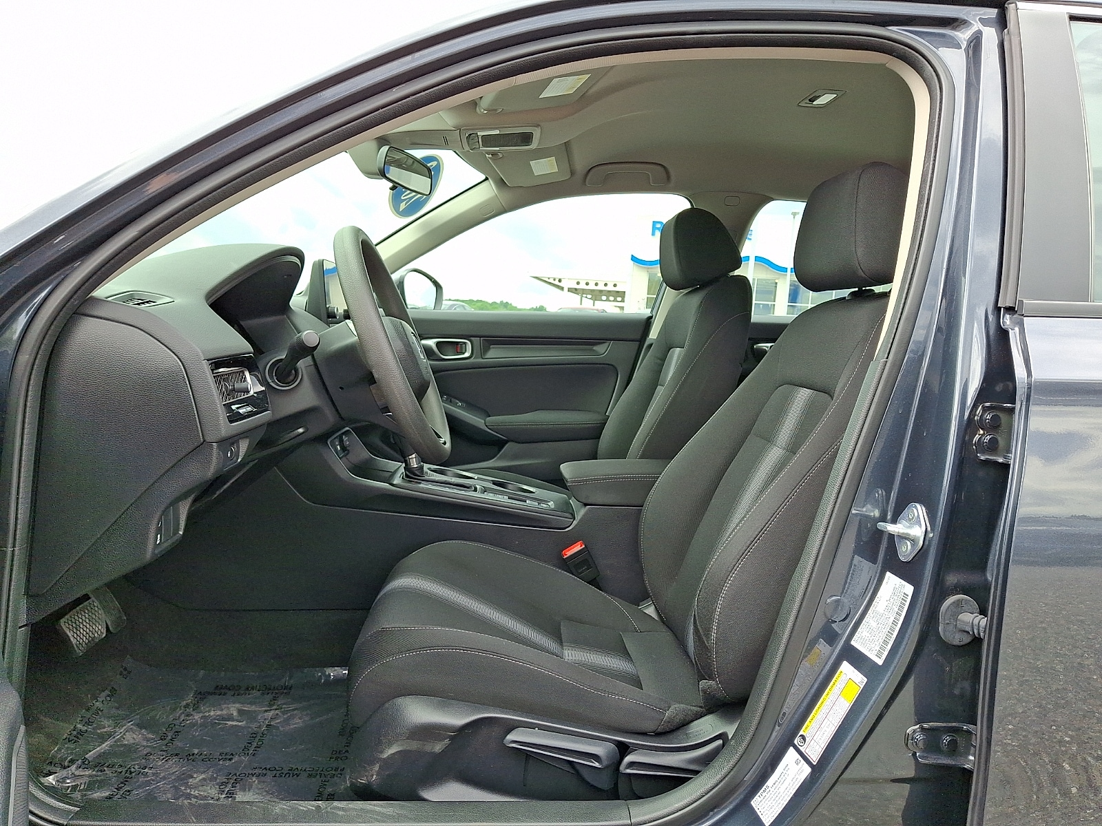 2023 Honda Civic Hatchback LX - Photo 15