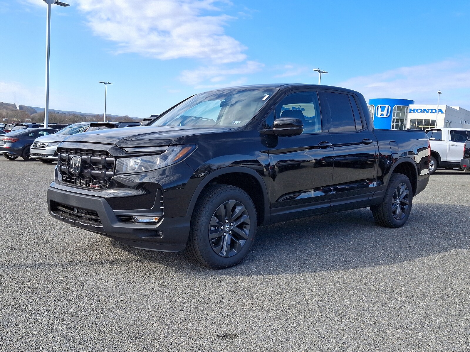 2025 Honda Ridgeline Sport photo 2