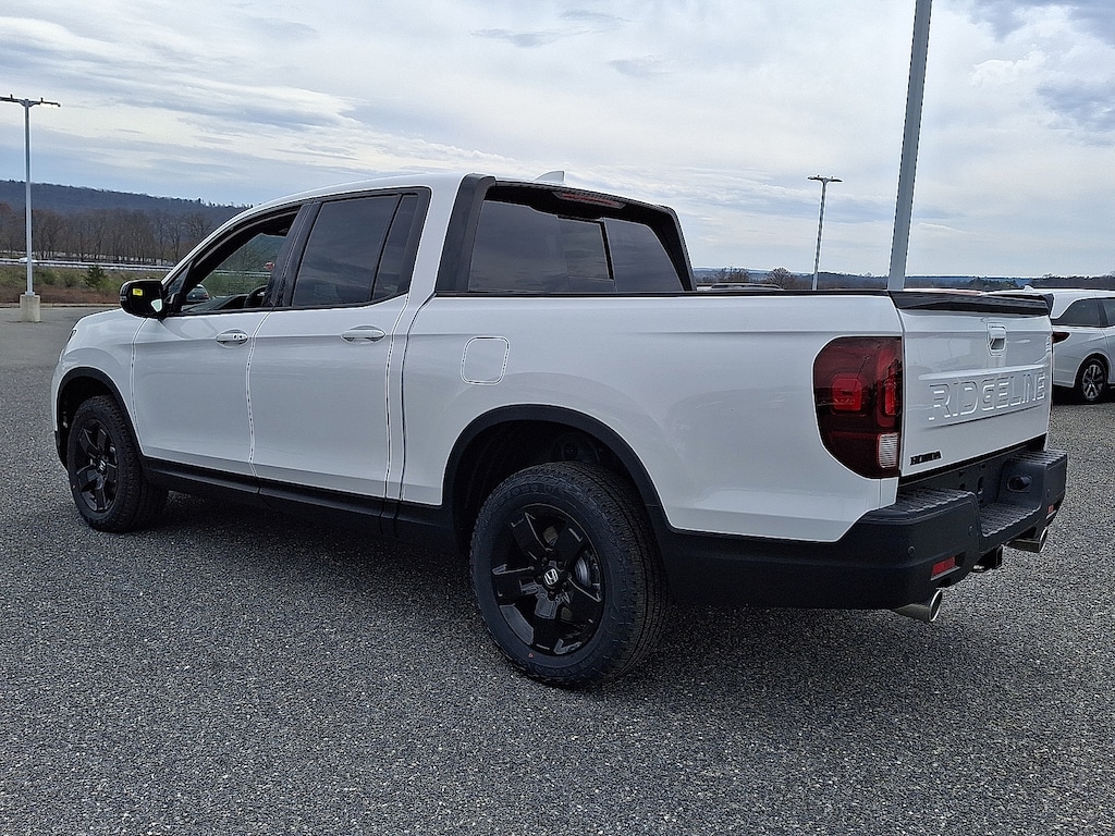 New 2026 Honda Ridgeline Black Edition Truck Crew Cab
