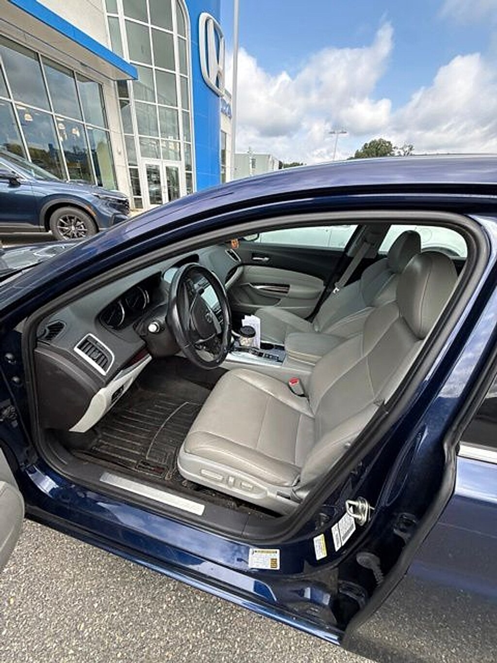 Used 2017 Acura TLX V6 SH-AWD with Advance Package Sedan