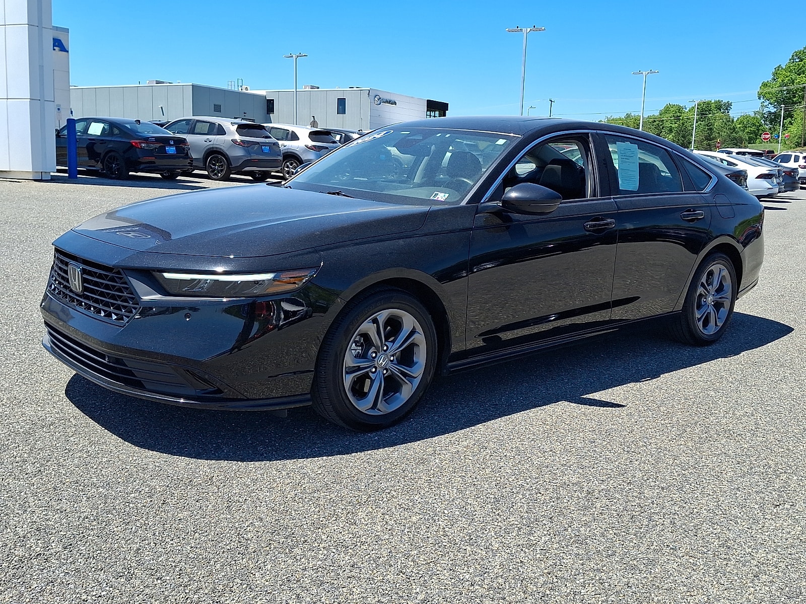 2024 Honda Accord Hybrid EX-L - Photo 3