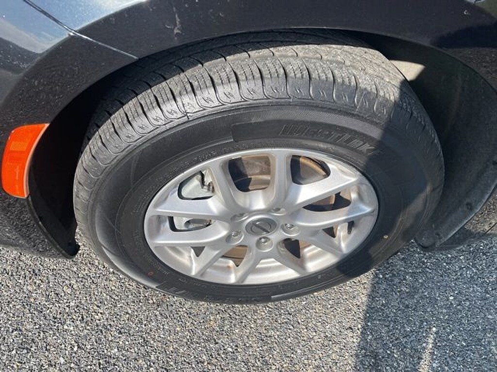 Used 2023 Chrysler Pacifica Touring L Van Passenger Van