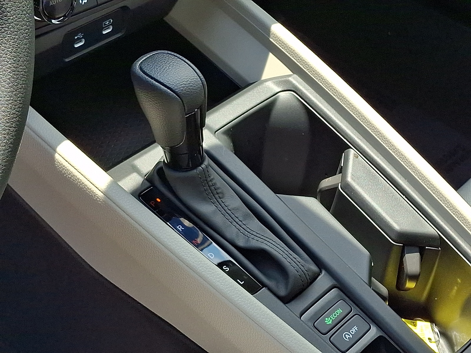 2025 Honda Accord SE - Photo 15