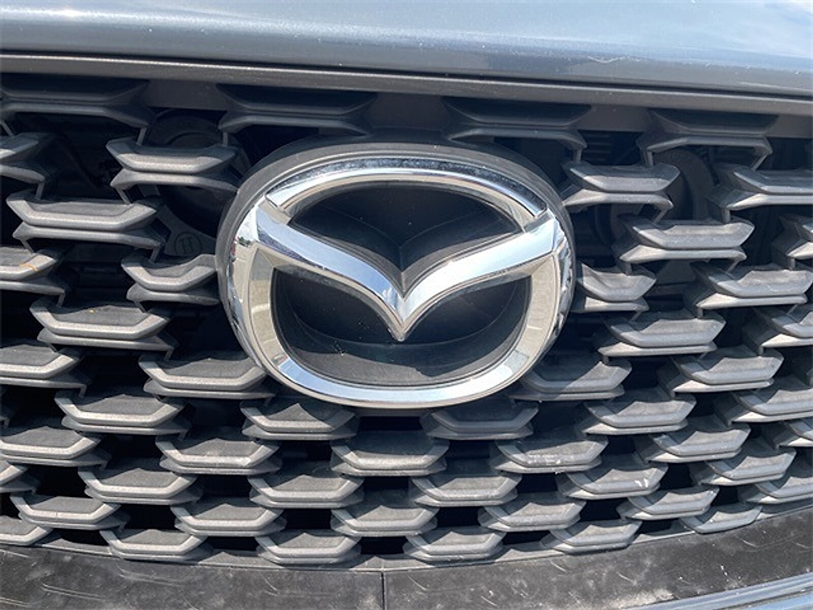2023 Mazda CX-50 2.5 Preferred Plus photo 2