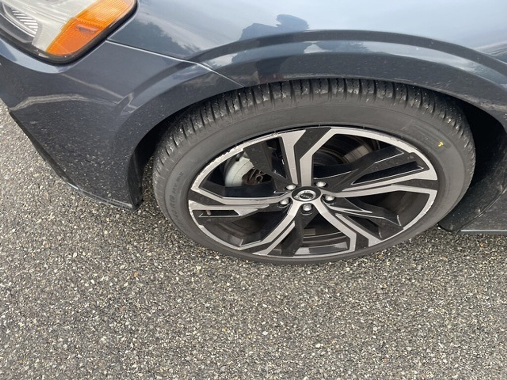 Used 2025 Volvo S60 B5 Core Sedan