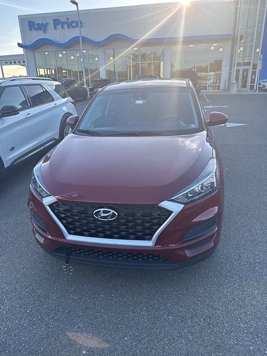 2019 Hyundai Tucson SE photo 2
