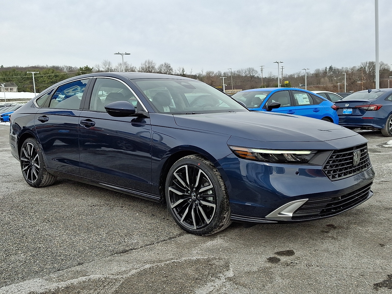 2025 Honda Accord Hybrid Touring's photo