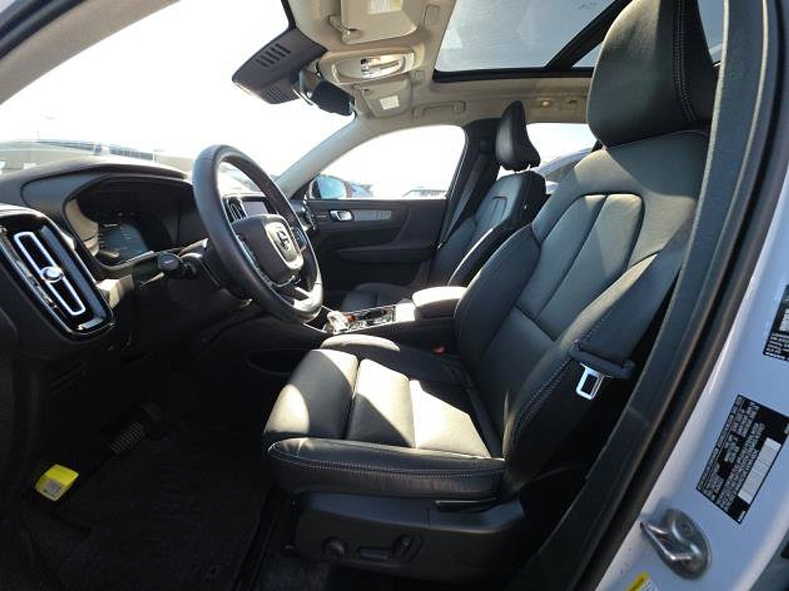 Used 2026 Volvo XC40 B5 Plus SUV