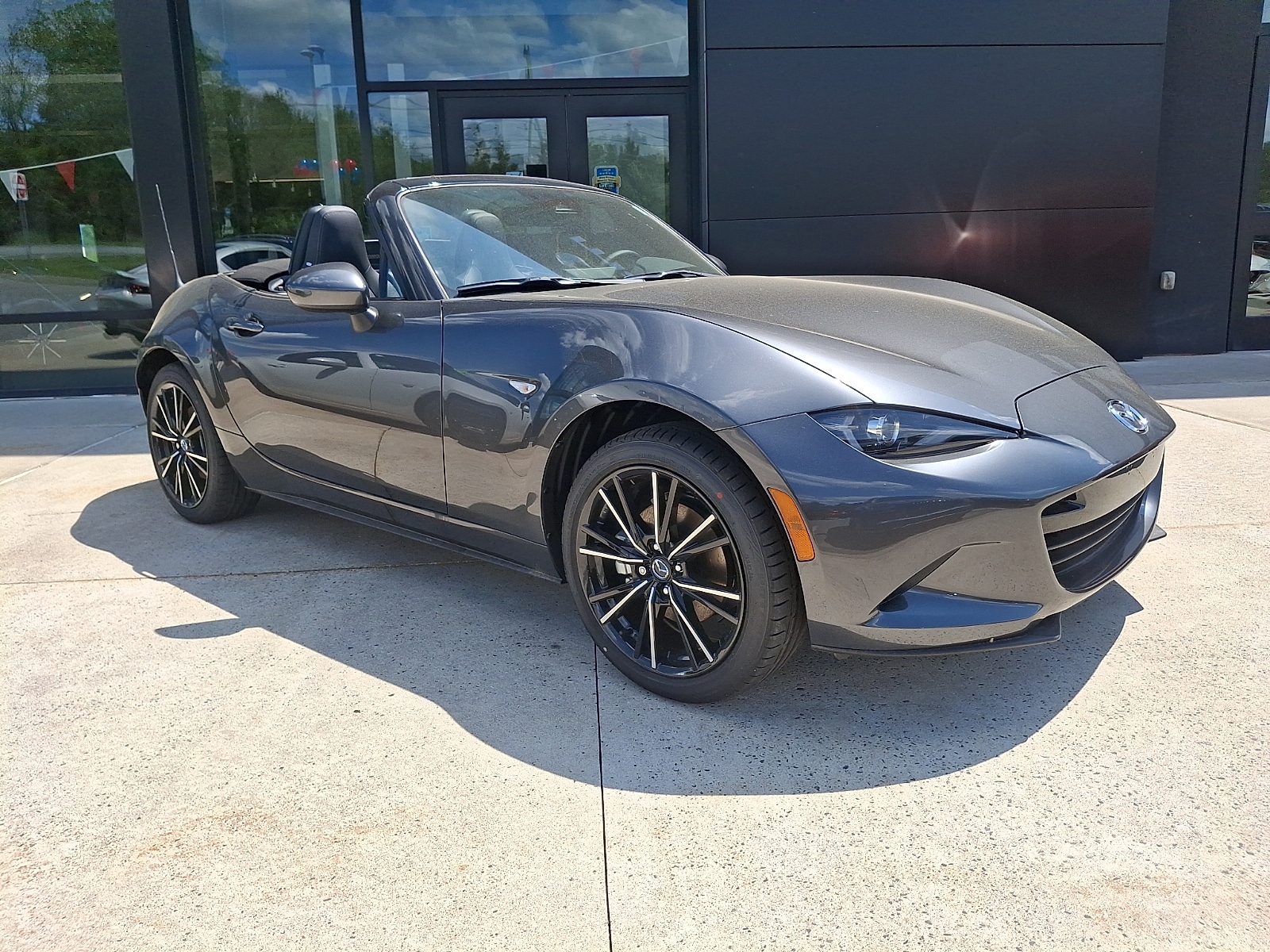 2026 Mazda MX-5 Miata Grand Touring's photo