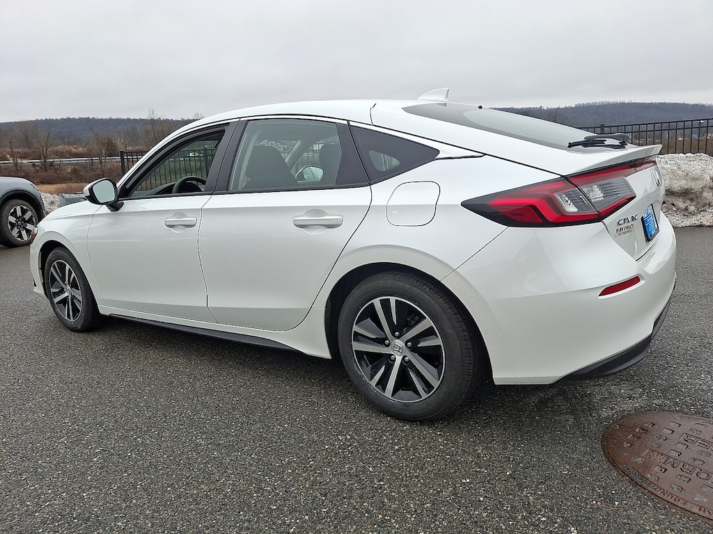 Used 2024 Honda Civic LX Hatchback