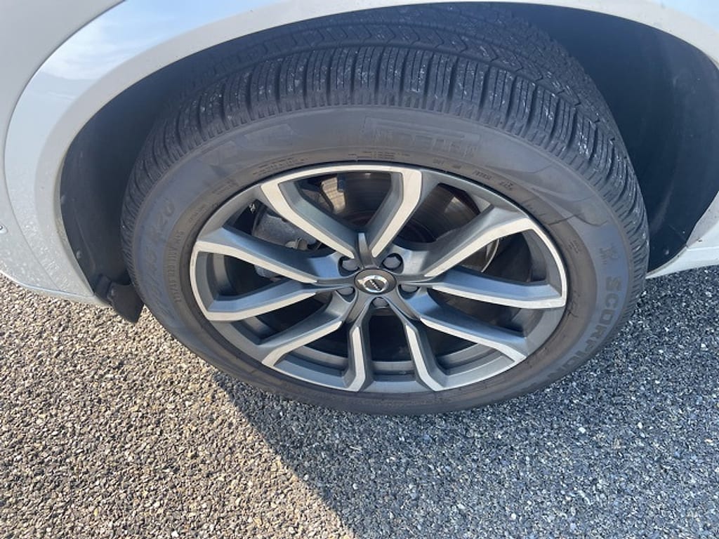 Used 2018 Volvo XC90 T6 Momentum SUV