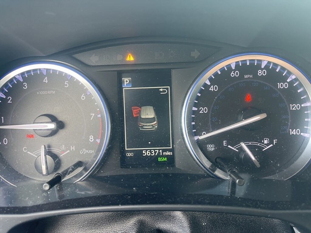 Used 2018 Toyota Highlander SE SUV