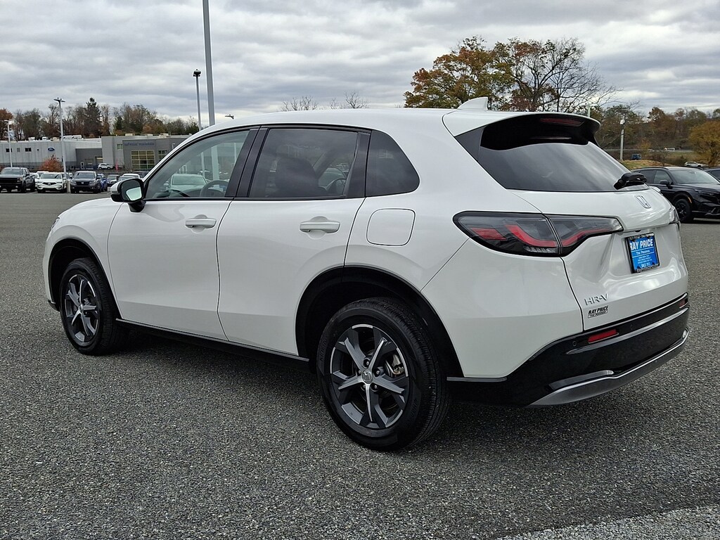 Used 2025 Honda HR-V AWD EX-L SUV