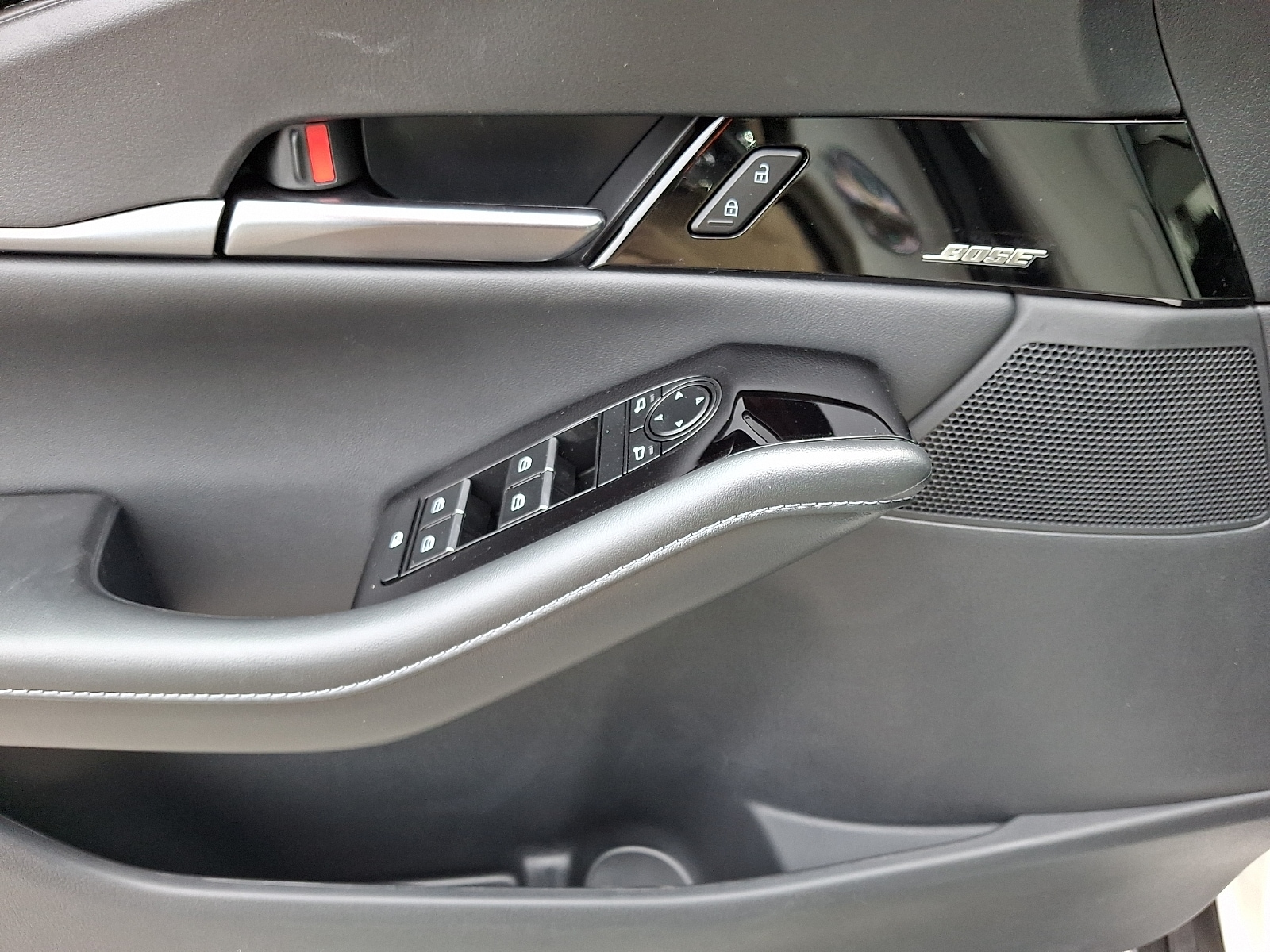 2026 Mazda CX-30 Turbo Premium Plus - Photo 8