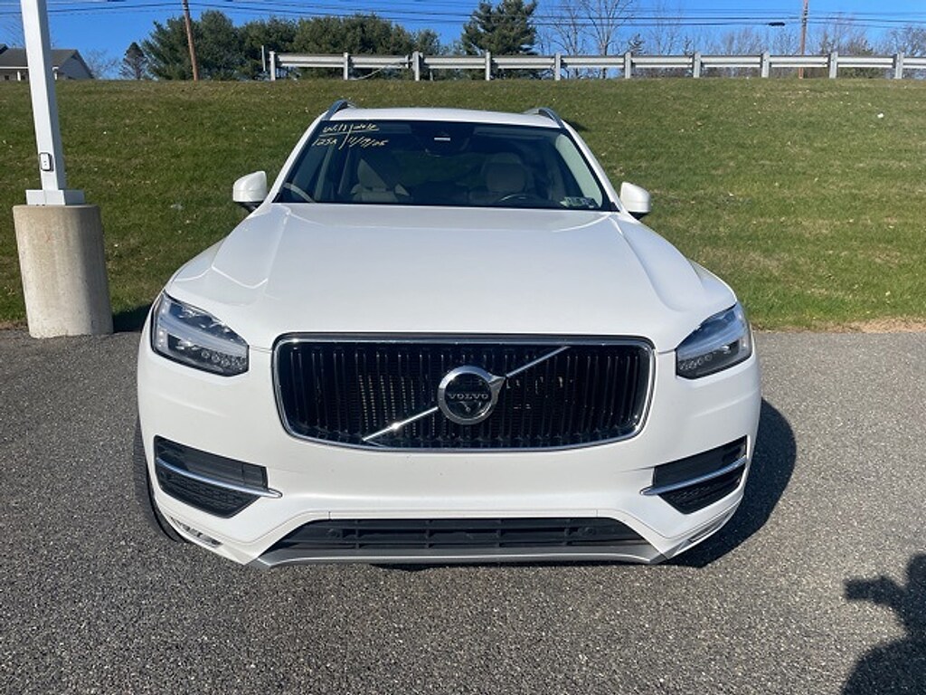 Used 2018 Volvo XC90 T6 Momentum SUV
