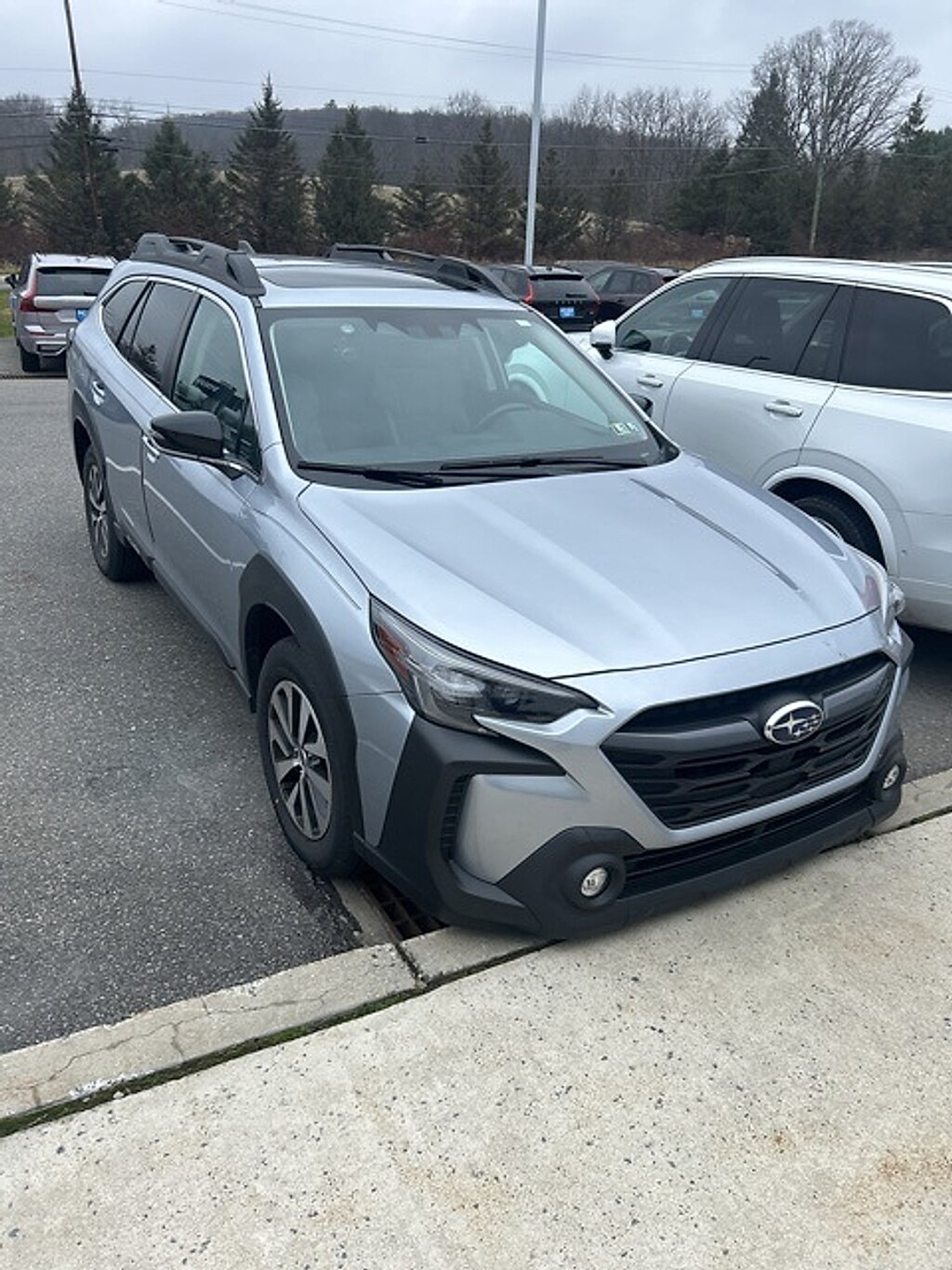 Used 2023 Subaru Outback Premium SUV