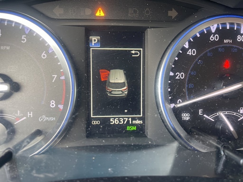 Used 2018 Toyota Highlander SE SUV