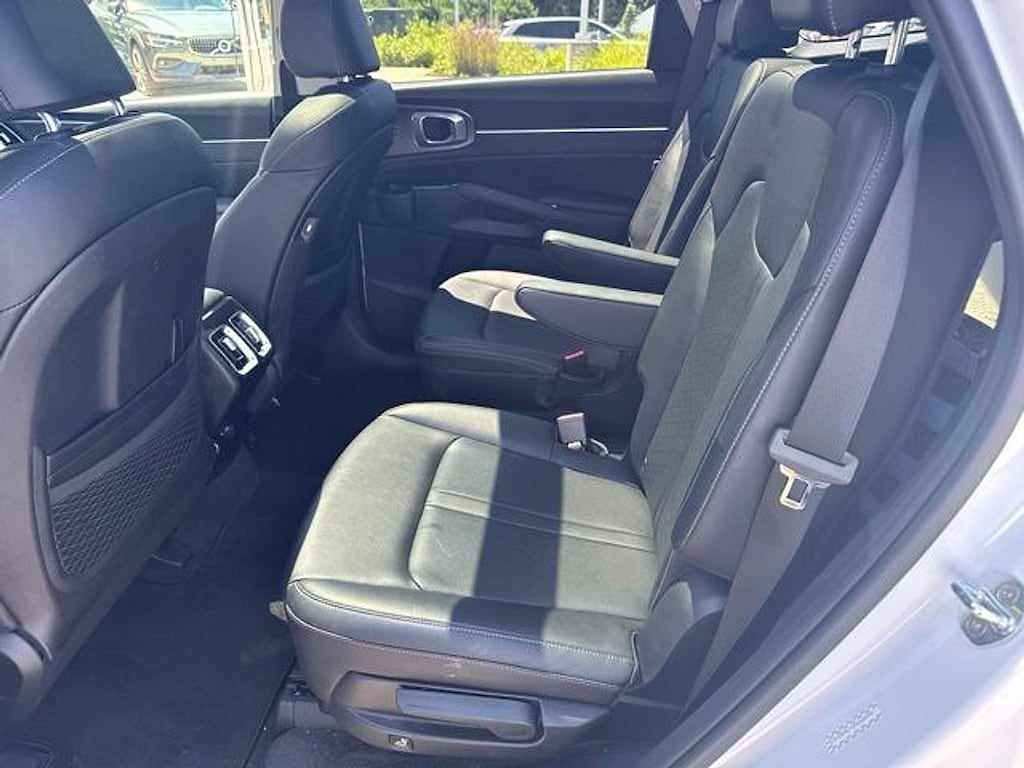 Used 2023 Kia Sorento SX SUV