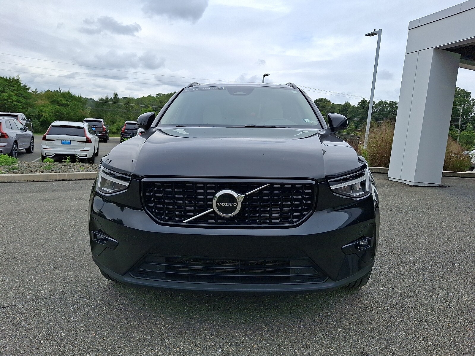 Used 2023 Volvo XC40 B5 Plus Dark Theme SUV