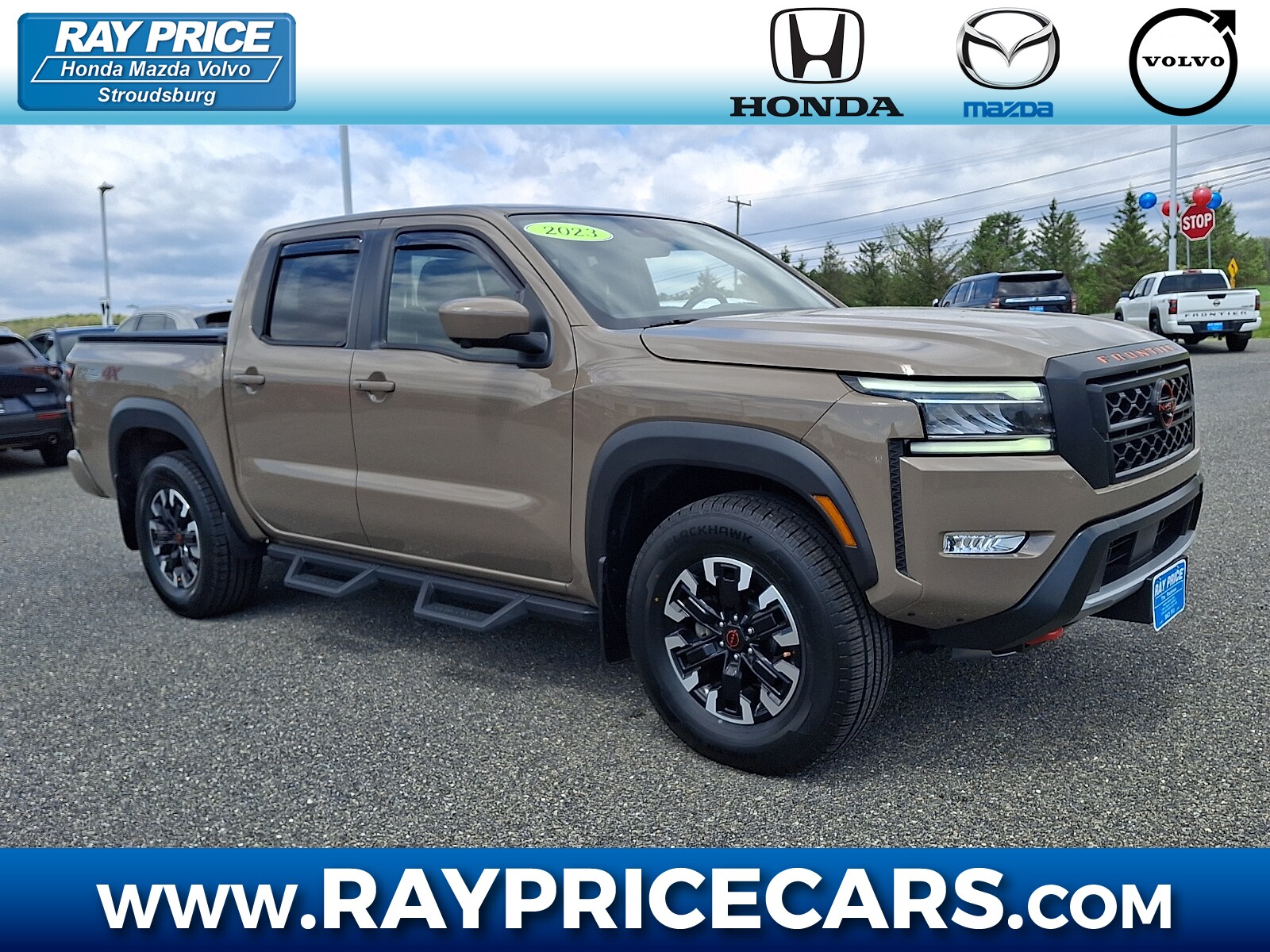 2023 Nissan Frontier PRO-4X Crew Cab 4X4's photo