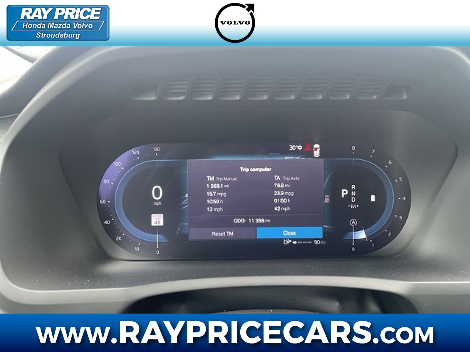 2024 Volvo XC90 Plus's photo