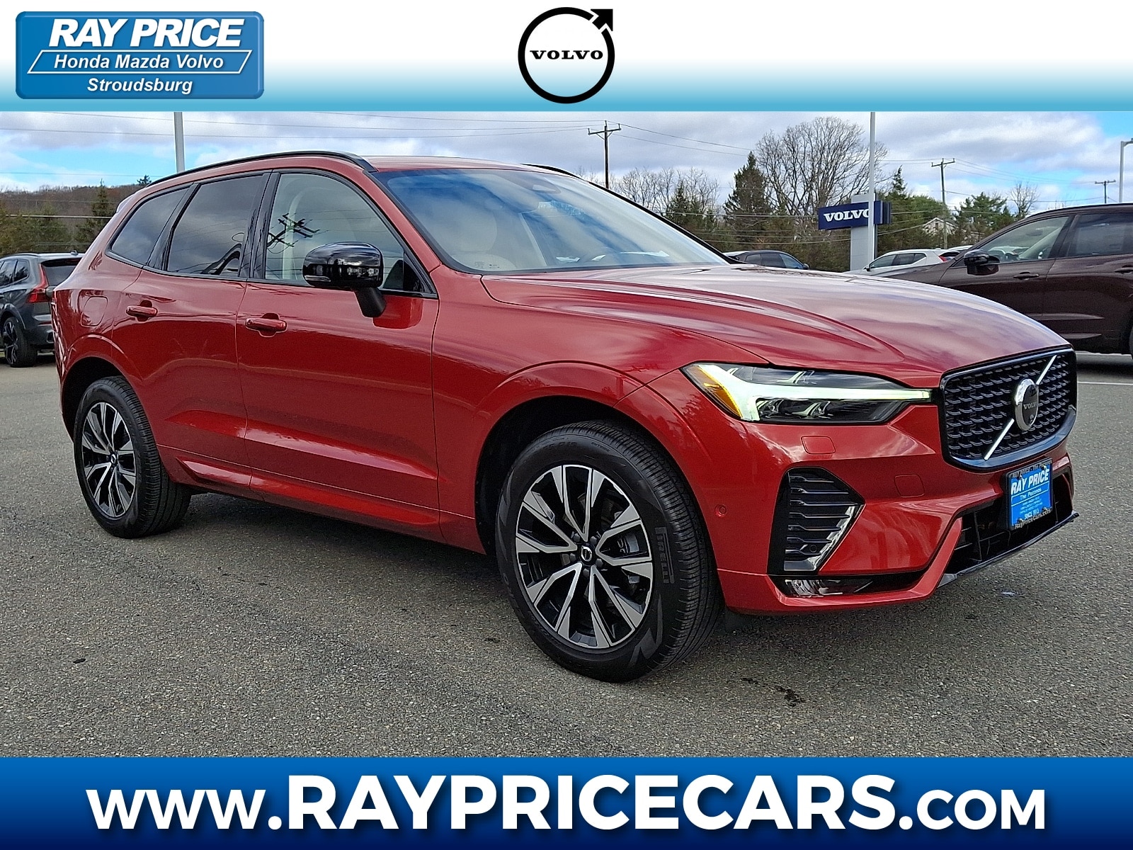 2024 Volvo XC60 Plus's photo