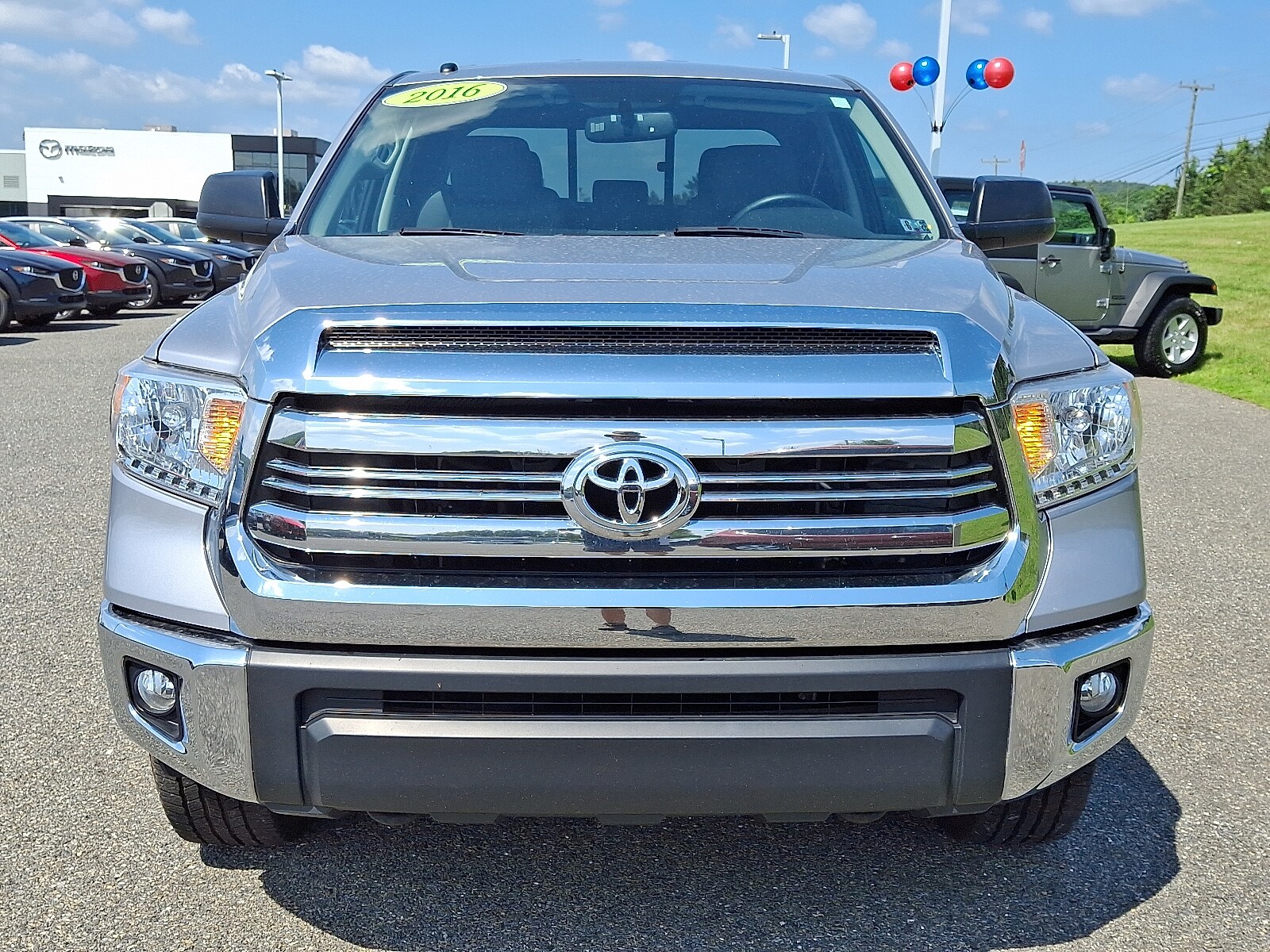 Used 2016 Toyota Tundra SR5 with VIN 5TFUY5F13GX516085 for sale in Stroudsburg, PA