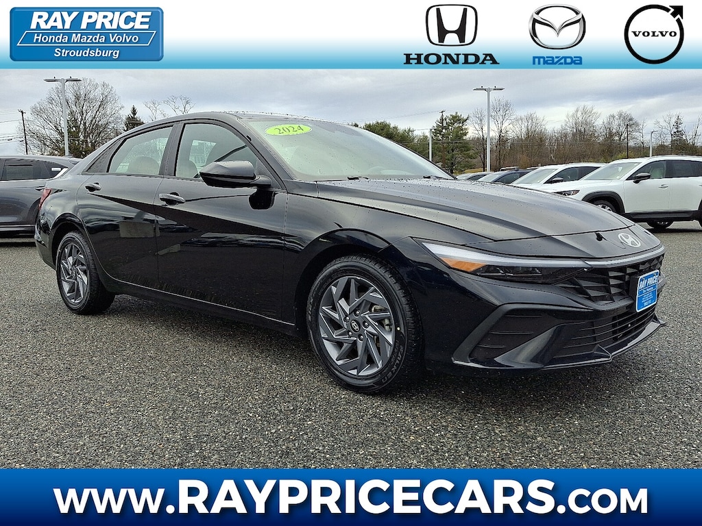 Used 2024 Hyundai Elantra SEL Sedan