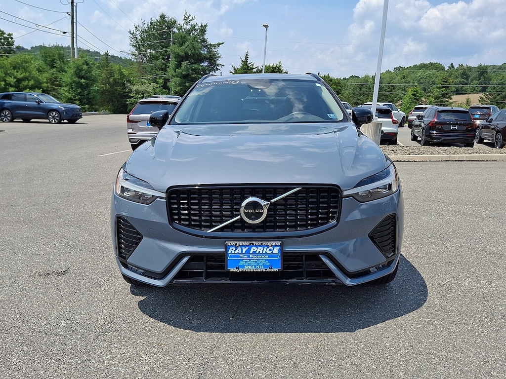 Used 2023 Volvo XC60 B5 Plus Dark Theme SUV