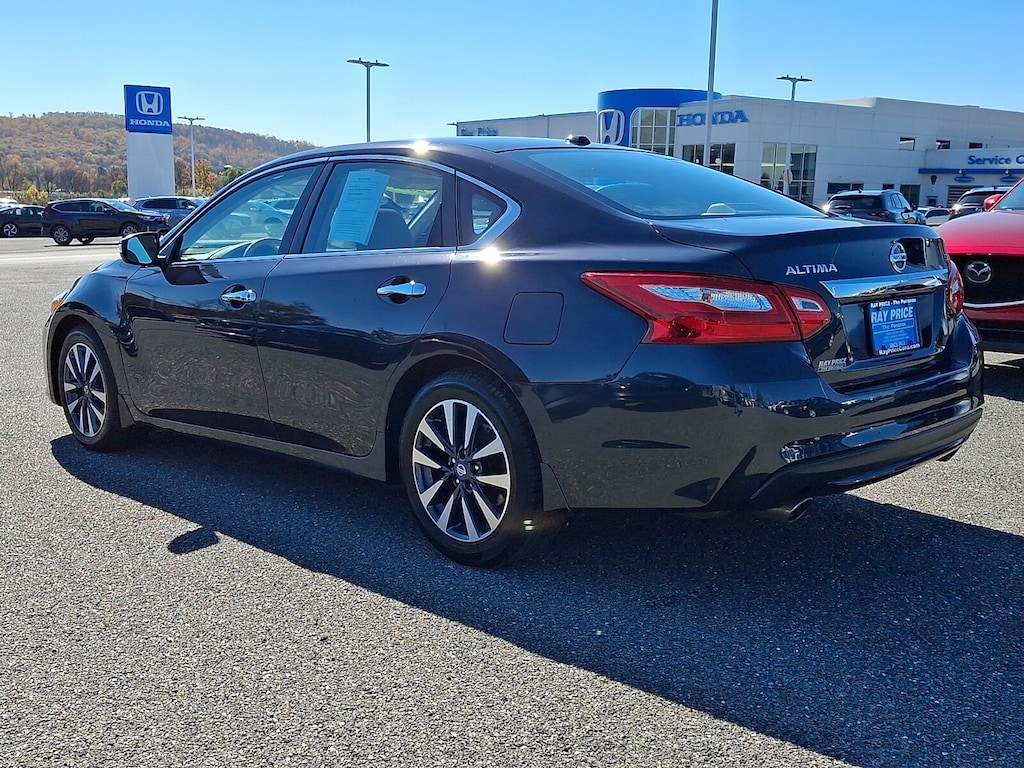 Used 2017 Nissan Altima 2.5 SL Sedan