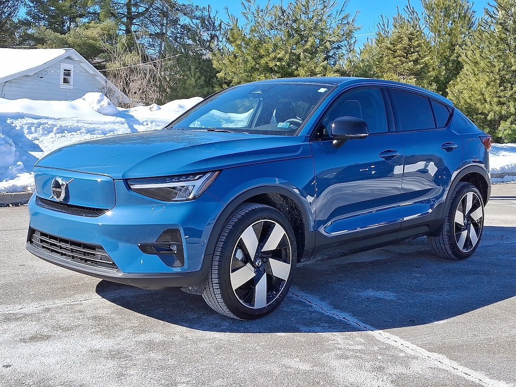 Used 2023 Volvo C40 Recharge Pure Electric Twin Ultimate SUV