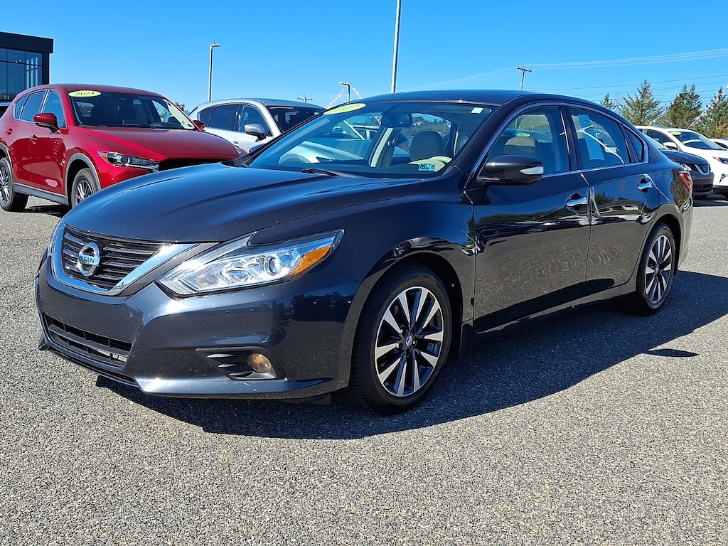 Used 2017 Nissan Altima 2.5 SL Sedan