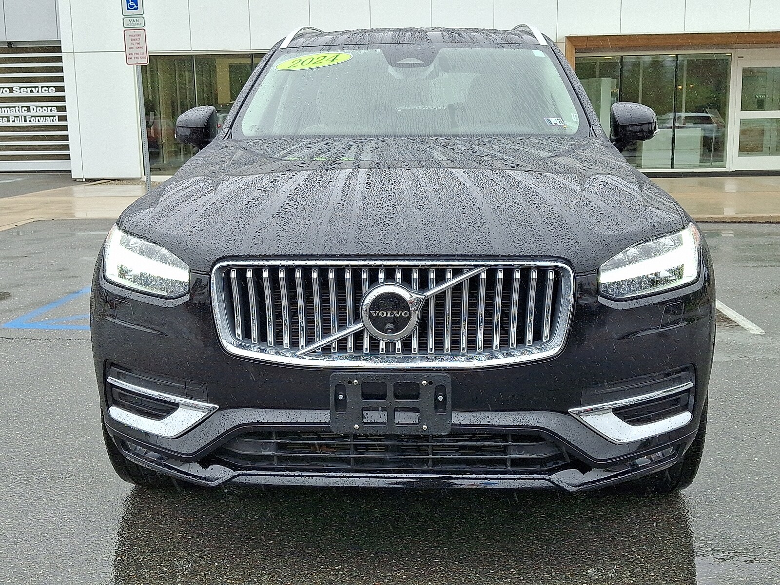 Used 2024 Volvo XC90 Plus with VIN YV4062PE2R1194000 for sale in Stroudsburg, PA