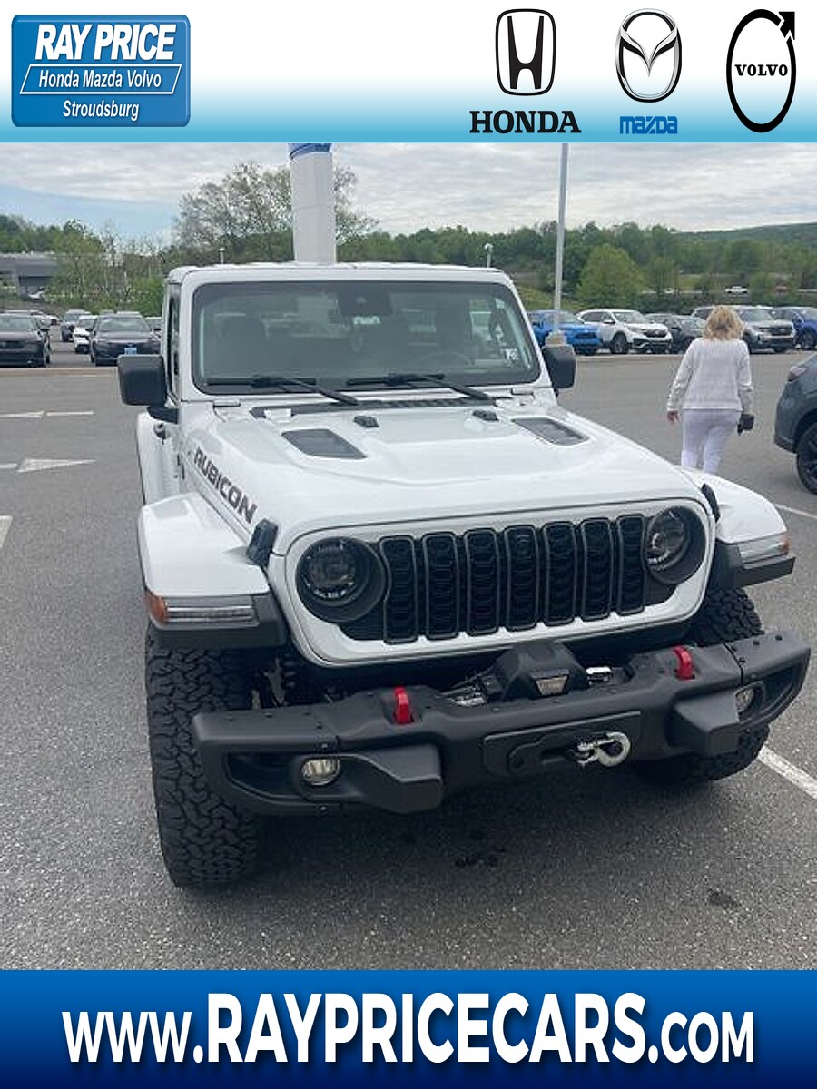 2024 Jeep Wrangler Rubicon X's photo