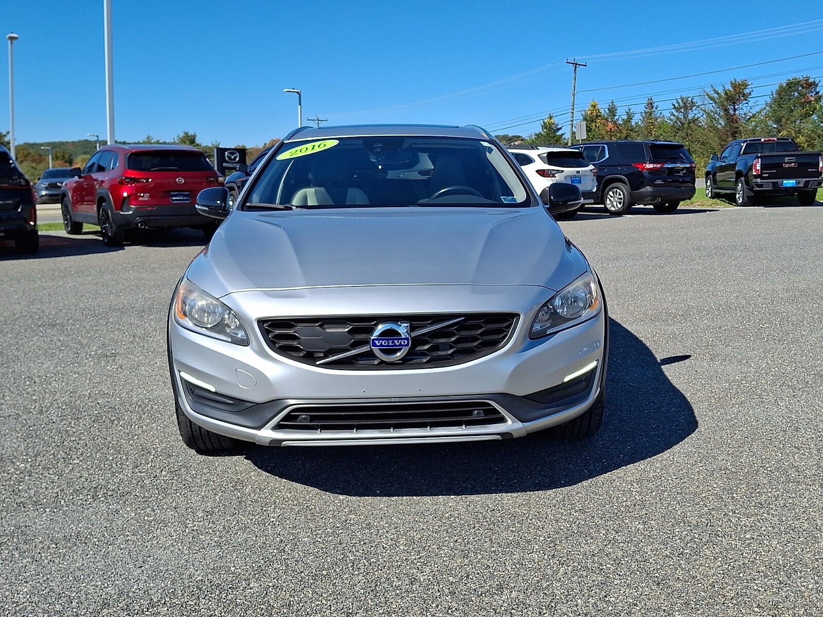 Used 2016 Volvo V60 Base with VIN YV4612HK1G1005900 for sale in Stroudsburg, PA