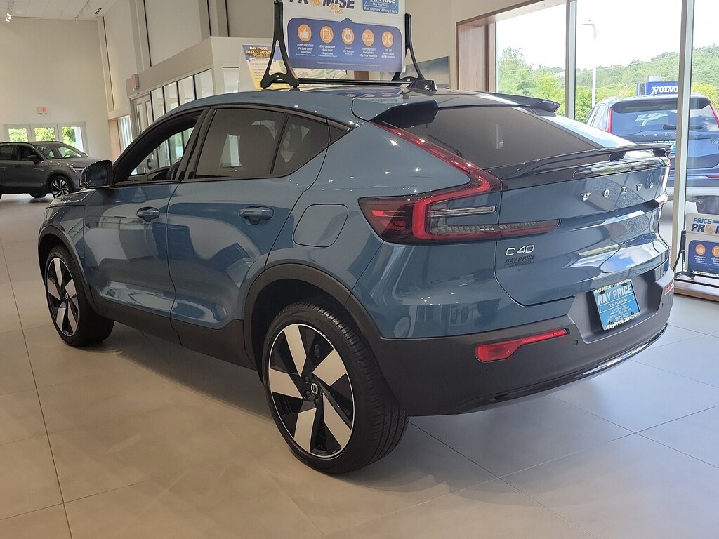Used 2023 Volvo C40 Recharge Pure Electric Twin Ultimate SUV