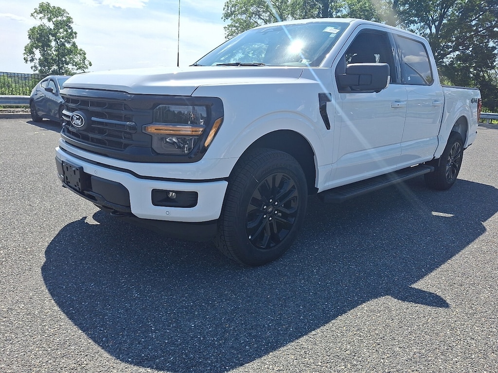 New 2026 Ford F-150 XLT XLT 4WD SUPERCREW 5.5 BO