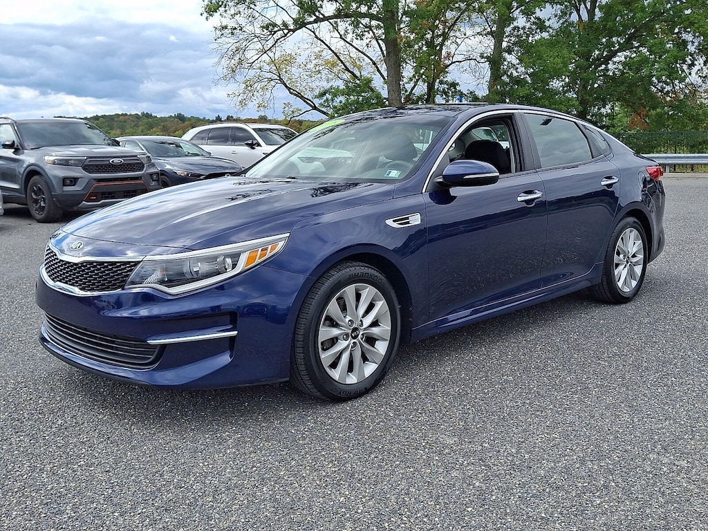 Used 2018 Kia Optima LX Sedan