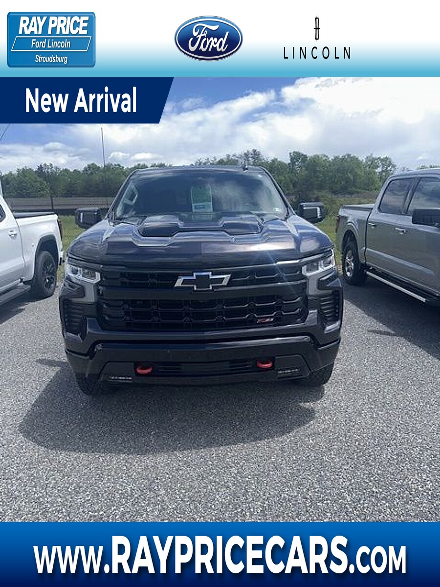 2024 Chevrolet Silverado 1500 LT Trail Boss 4X4 Crew Cab Standard Box's photo