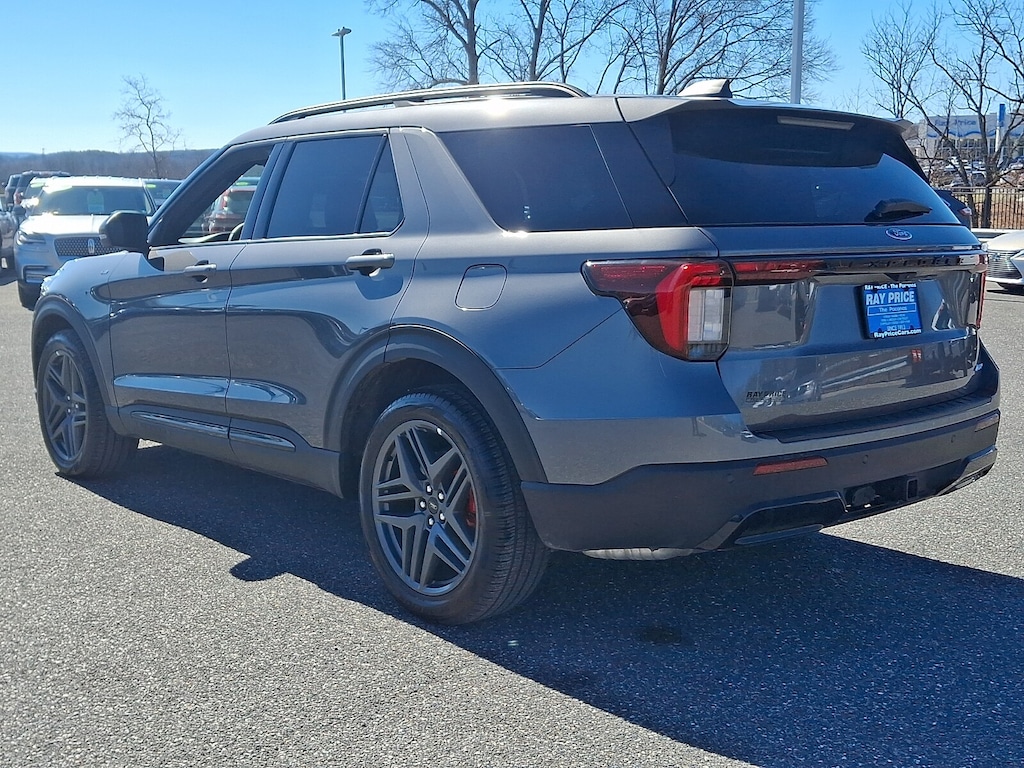 Certified 2025 Ford Explorer ST-Line SUV