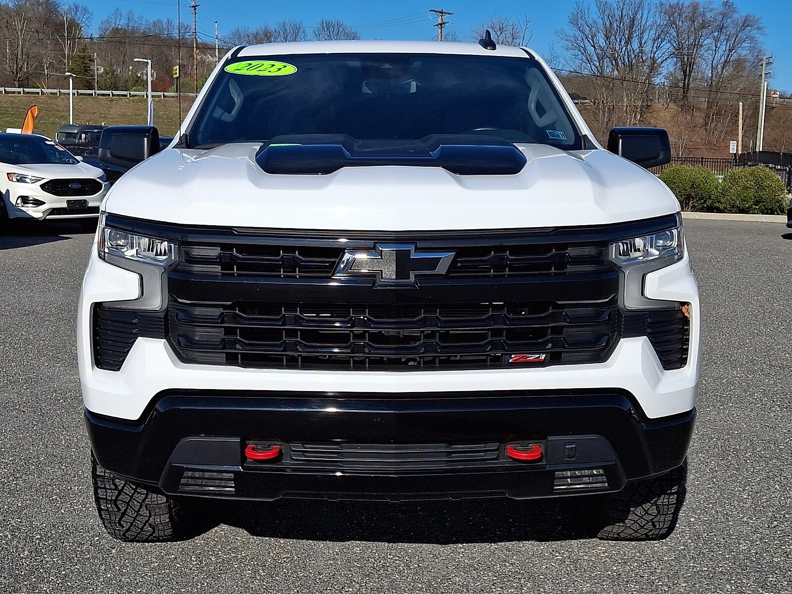 2023 Chevrolet Silverado 1500 LT Trail Boss photo 2