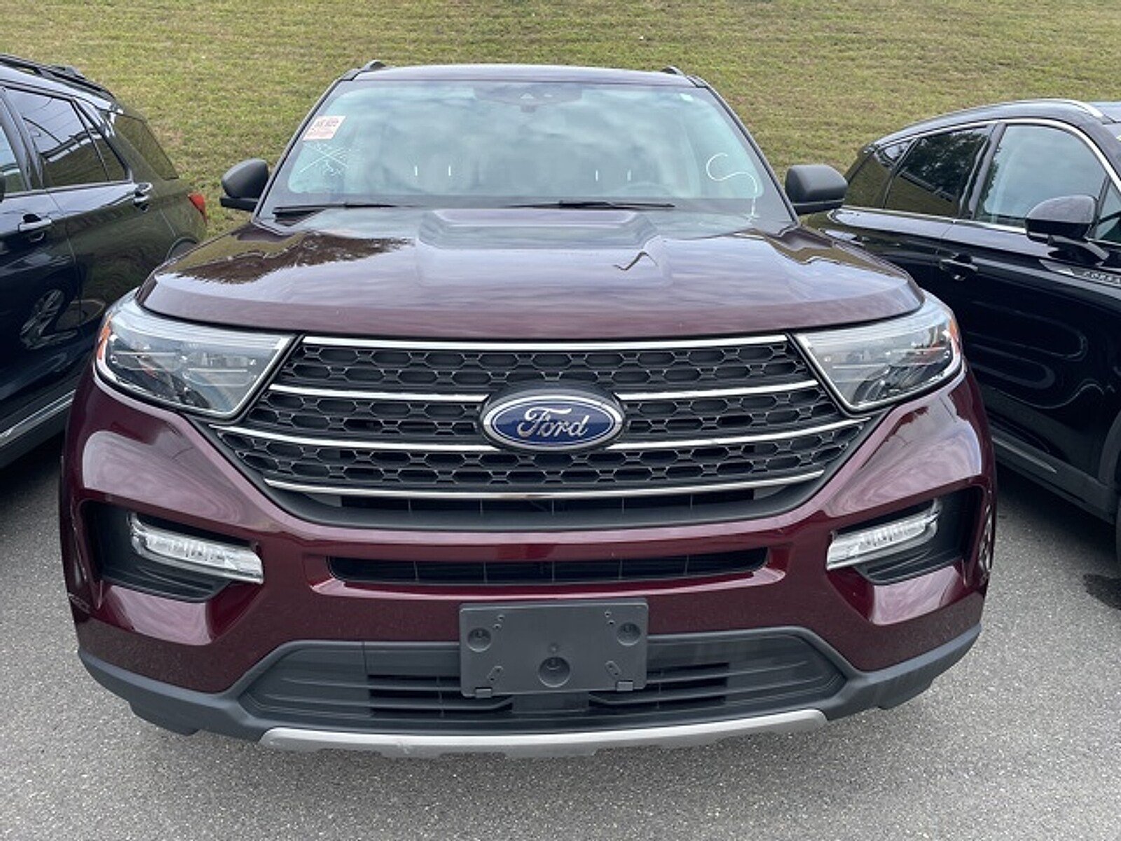 2022 Ford Explorer XLT photo 2