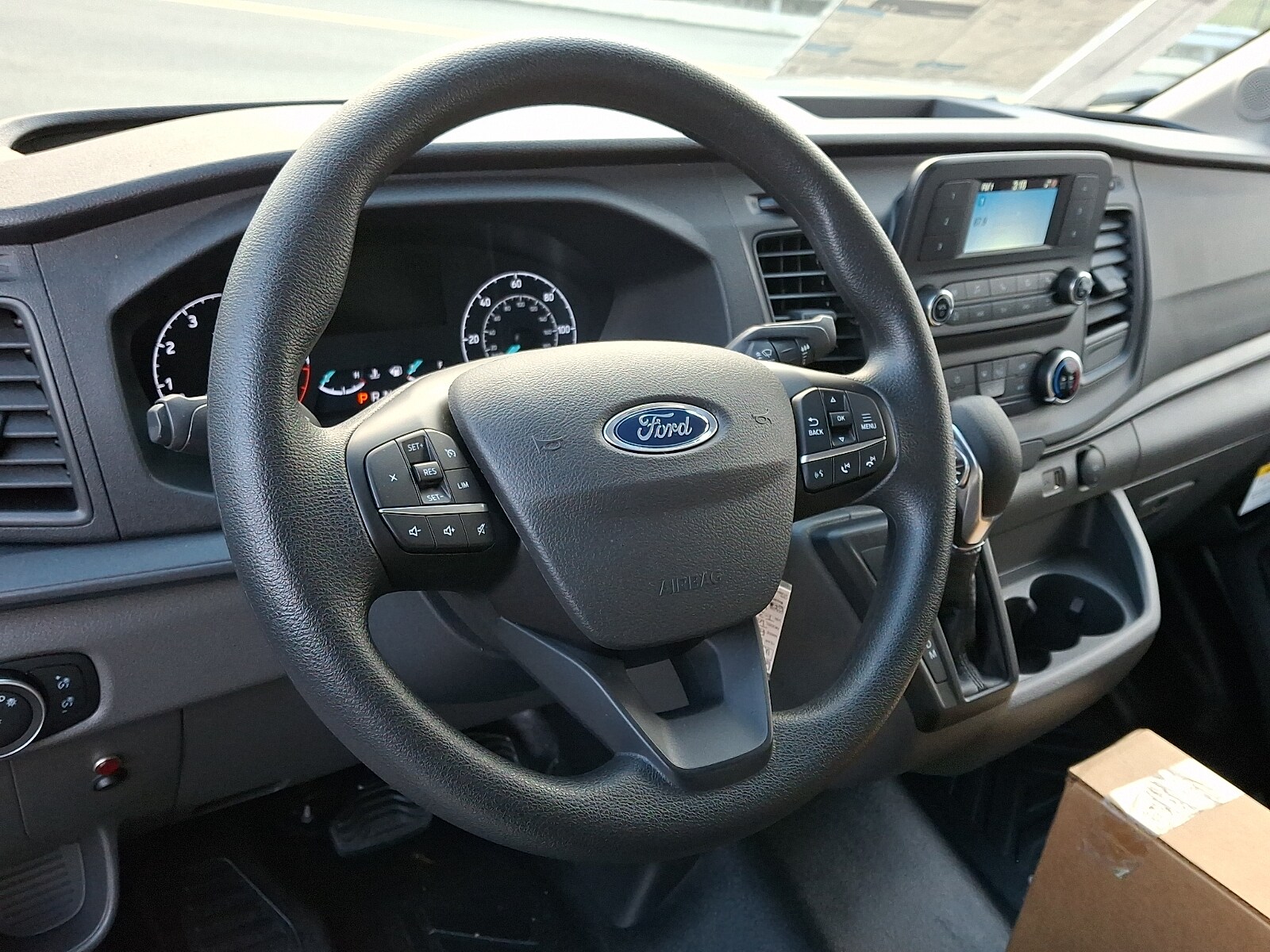 2024 Ford Transit Cutaway Base - Photo 6