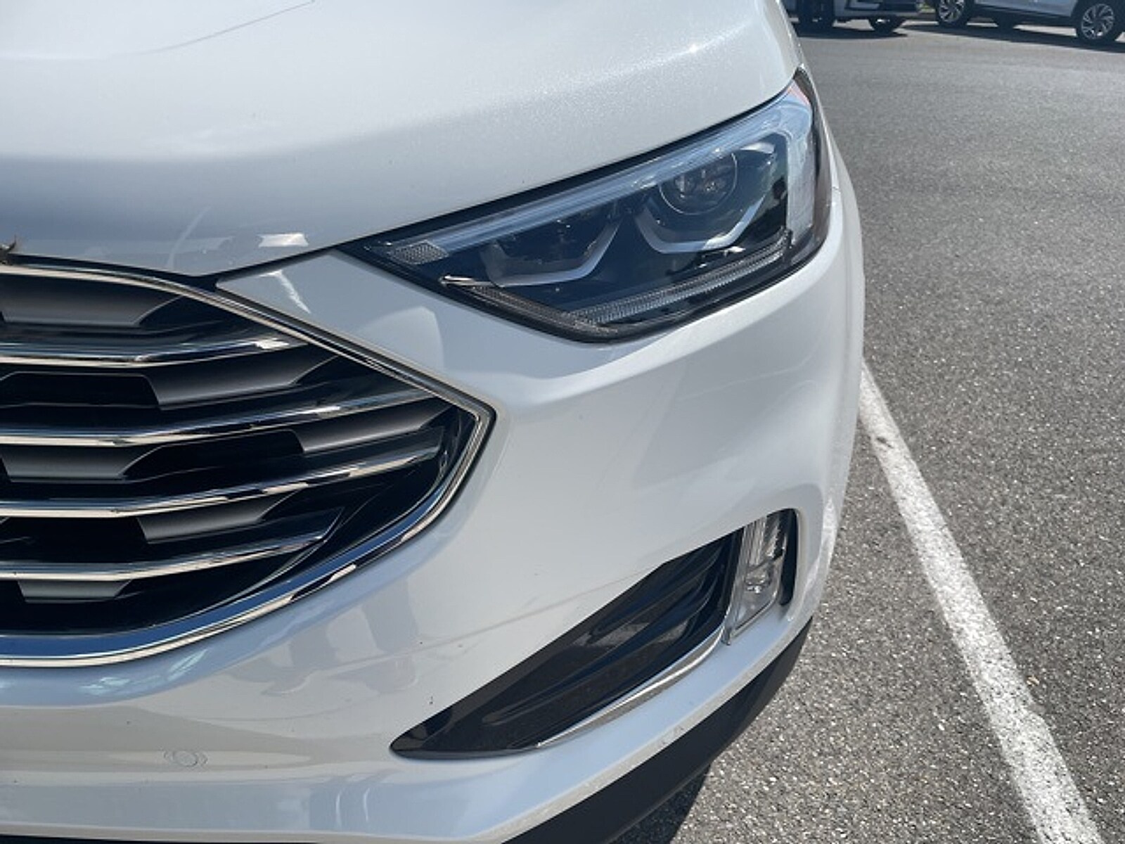 2022 Ford Edge Titanium photo 4