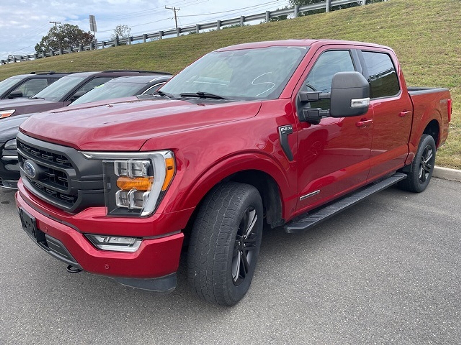 2021 Ford F-150 XLT photo 3